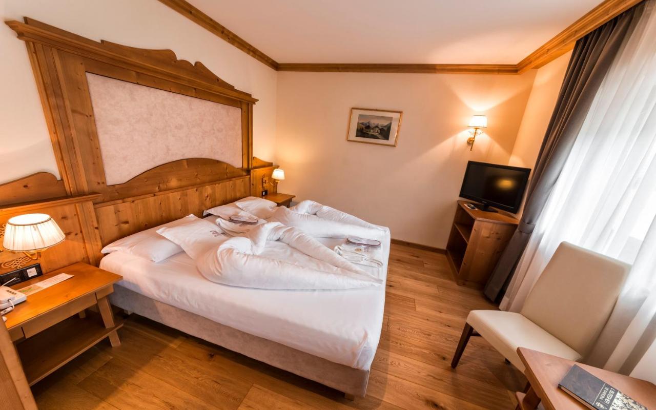 אורטיסיי Alpin & Vital Hotel La Perla מראה חיצוני תמונה
