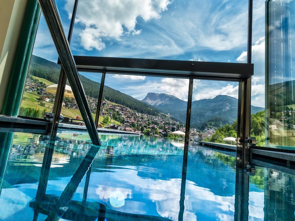 אורטיסיי Alpin & Vital Hotel La Perla מראה חיצוני תמונה